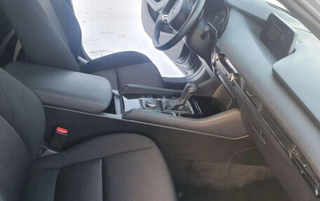 Mazda 3, 2019 год, 1 890 000 рублей, 10 фотография