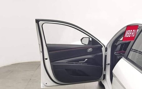 Hyundai Elantra, 2022 год, 1 488 000 рублей, 10 фотография