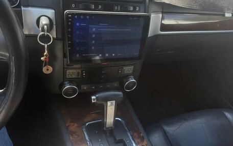 Volkswagen Touareg III, 2007 год, 750 000 рублей, 11 фотография