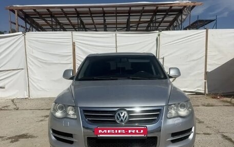 Volkswagen Touareg III, 2007 год, 750 000 рублей, 2 фотография