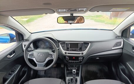 Hyundai Solaris II рестайлинг, 2018 год, 1 245 000 рублей, 13 фотография