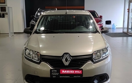Renault Logan II, 2015 год, 620 000 рублей, 2 фотография