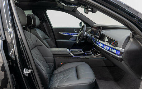 BMW 7 серия, 2025 год, 15 390 000 рублей, 14 фотография