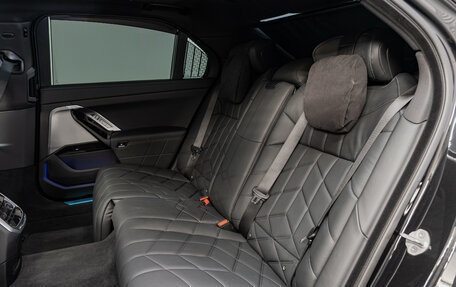 BMW 7 серия, 2025 год, 15 390 000 рублей, 18 фотография