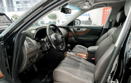 Infiniti QX70, 2014 год, 2 250 000 рублей, 20 фотография