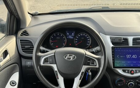Hyundai Solaris II рестайлинг, 2012 год, 699 000 рублей, 14 фотография