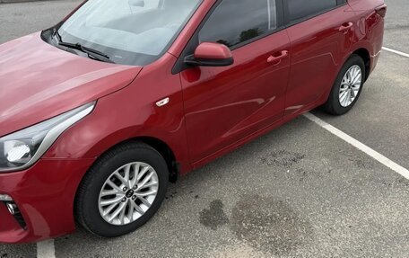 KIA Rio IV, 2019 год, 1 350 000 рублей, 2 фотография