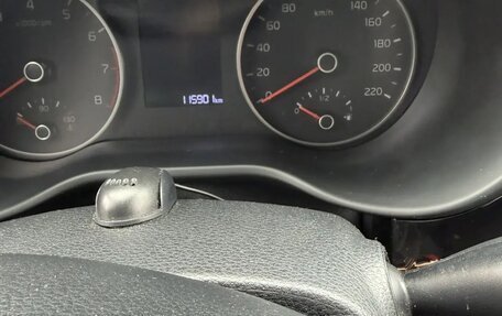 KIA Rio IV, 2019 год, 1 350 000 рублей, 19 фотография