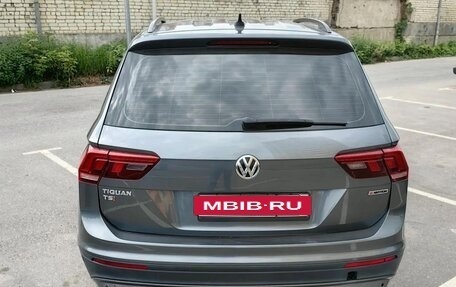 Volkswagen Tiguan II, 2019 год, 2 490 000 рублей, 5 фотография