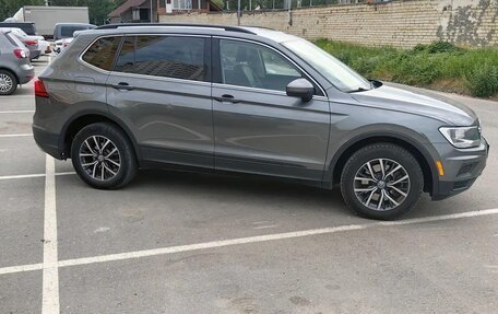 Volkswagen Tiguan II, 2019 год, 2 490 000 рублей, 8 фотография
