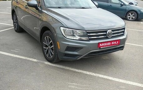 Volkswagen Tiguan II, 2019 год, 2 490 000 рублей, 3 фотография