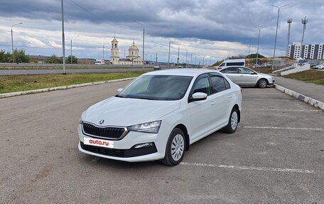 Skoda Rapid II, 2021 год, 1 350 000 рублей, 2 фотография