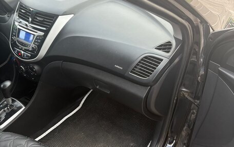 Hyundai Solaris II рестайлинг, 2012 год, 715 000 рублей, 8 фотография