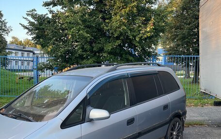 Opel Zafira A рестайлинг, 2001 год, 90 000 рублей, 2 фотография
