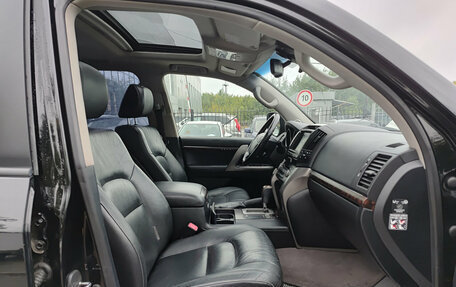 Toyota Land Cruiser 200, 2011 год, 3 600 000 рублей, 13 фотография