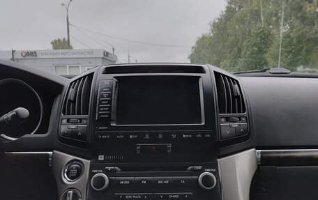 Toyota Land Cruiser 200, 2011 год, 3 600 000 рублей, 18 фотография