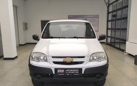 Chevrolet Niva I рестайлинг, 2018 год, 680 000 рублей, 2 фотография