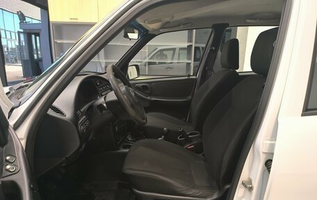 Chevrolet Niva I рестайлинг, 2018 год, 680 000 рублей, 7 фотография