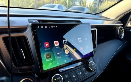 Toyota RAV4, 2019 год, 3 100 000 рублей, 14 фотография
