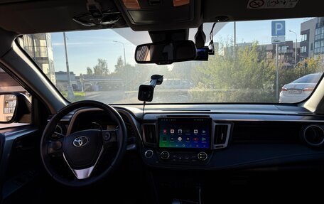 Toyota RAV4, 2019 год, 3 100 000 рублей, 23 фотография