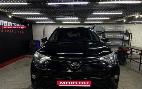 Toyota RAV4, 2019 год, 3 100 000 рублей, 34 фотография