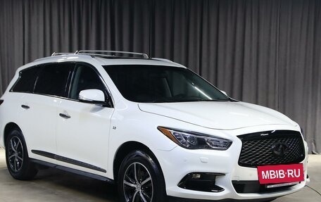 Infiniti QX60 I рестайлинг, 2017 год, 1 899 000 рублей, 3 фотография