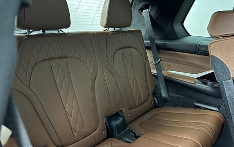 BMW X7, 2021 год, 7 600 000 рублей, 13 фотография