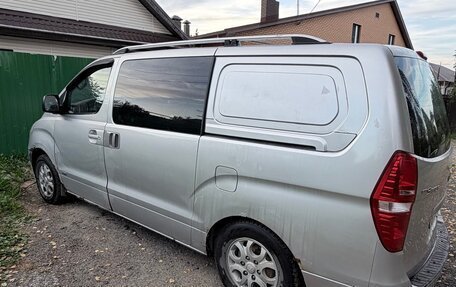 Hyundai Grand Starex Grand Starex I рестайлинг 2, 2008 год, 599 000 рублей, 1 фотография