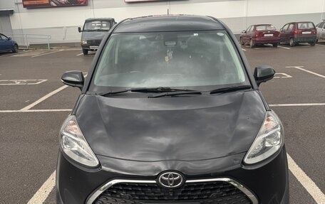 Toyota Sienta II, 2020 год, 1 300 000 рублей, 1 фотография