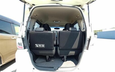 Honda Freed I, 2011 год, 1 285 000 рублей, 11 фотография