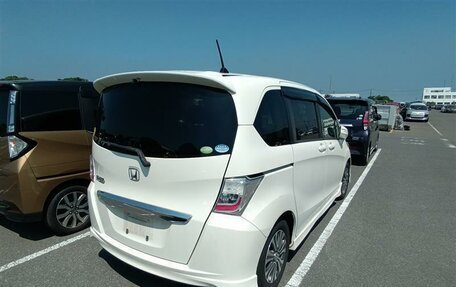 Honda Freed I, 2011 год, 1 285 000 рублей, 22 фотография