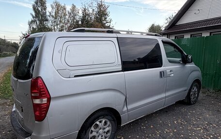 Hyundai Grand Starex Grand Starex I рестайлинг 2, 2008 год, 599 000 рублей, 2 фотография