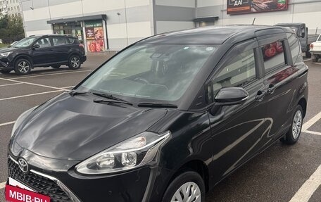 Toyota Sienta II, 2020 год, 1 300 000 рублей, 4 фотография