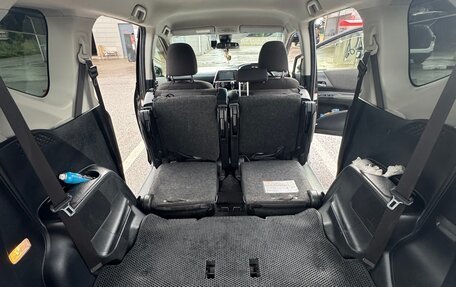 Toyota Sienta II, 2020 год, 1 300 000 рублей, 16 фотография
