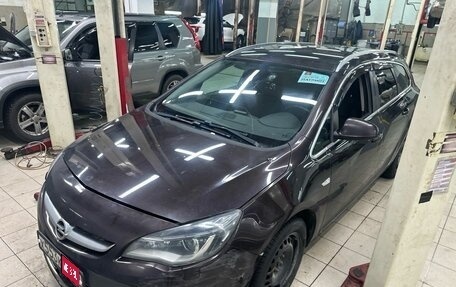 Opel Astra J, 2014 год, 860 000 рублей, 1 фотография