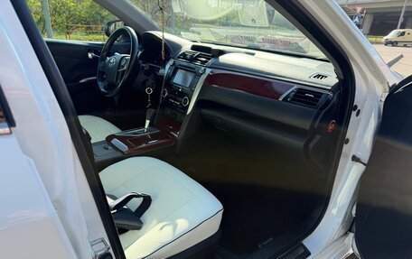 Toyota Camry, 2012 год, 1 490 000 рублей, 11 фотография