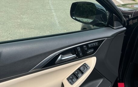 Infiniti QX30, 2016 год, 2 290 000 рублей, 10 фотография