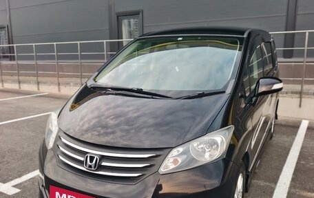 Honda Freed I, 2008 год, 950 000 рублей, 3 фотография