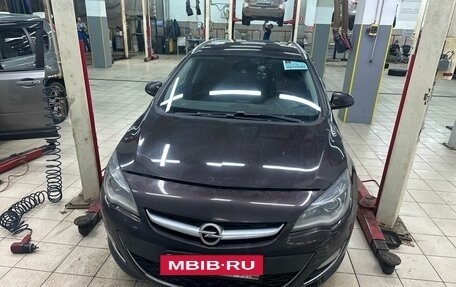 Opel Astra J, 2014 год, 860 000 рублей, 3 фотография