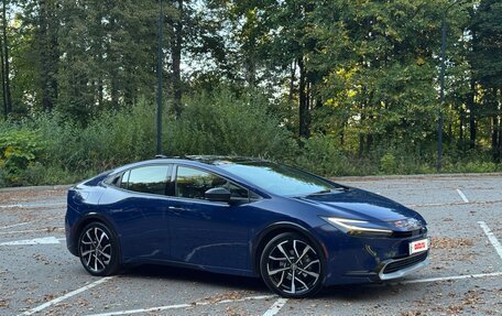Toyota Prius IV XW50, 2024 год, 4 100 000 рублей, 2 фотография