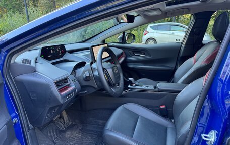 Toyota Prius IV XW50, 2024 год, 4 100 000 рублей, 10 фотография