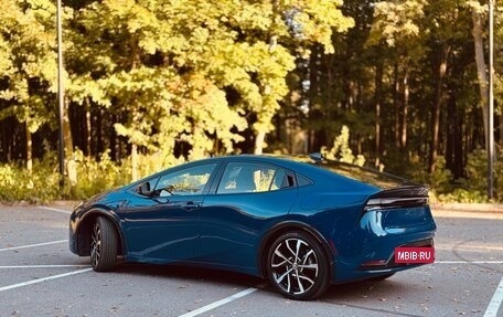 Toyota Prius IV XW50, 2024 год, 4 100 000 рублей, 9 фотография