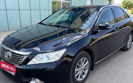 Toyota Camry, 2014 год, 1 740 000 рублей, 2 фотография