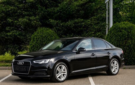 Audi A4, 2019 год, 1 995 000 рублей, 1 фотография