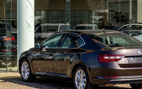 Skoda Superb III рестайлинг, 2018 год, 1 645 000 рублей, 8 фотография