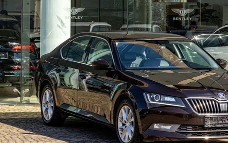 Skoda Superb III рестайлинг, 2018 год, 1 645 000 рублей, 7 фотография