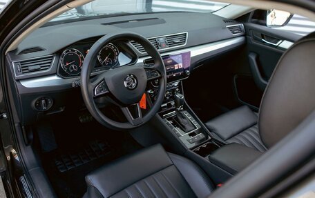 Skoda Superb III рестайлинг, 2018 год, 1 645 000 рублей, 13 фотография