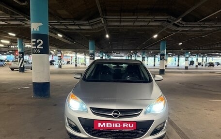 Opel Astra J, 2012 год, 750 000 рублей, 2 фотография