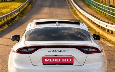 KIA Stinger I, 2018 год, 2 370 000 рублей, 8 фотография