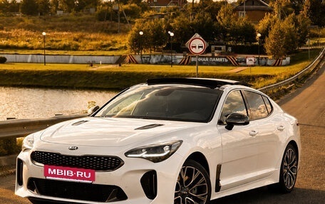 KIA Stinger I, 2018 год, 2 370 000 рублей, 9 фотография